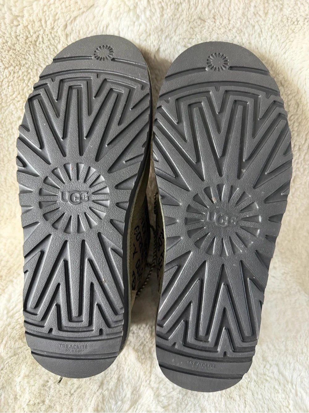 Native Olive Green Chukka Boots with GORE-TEX Branding